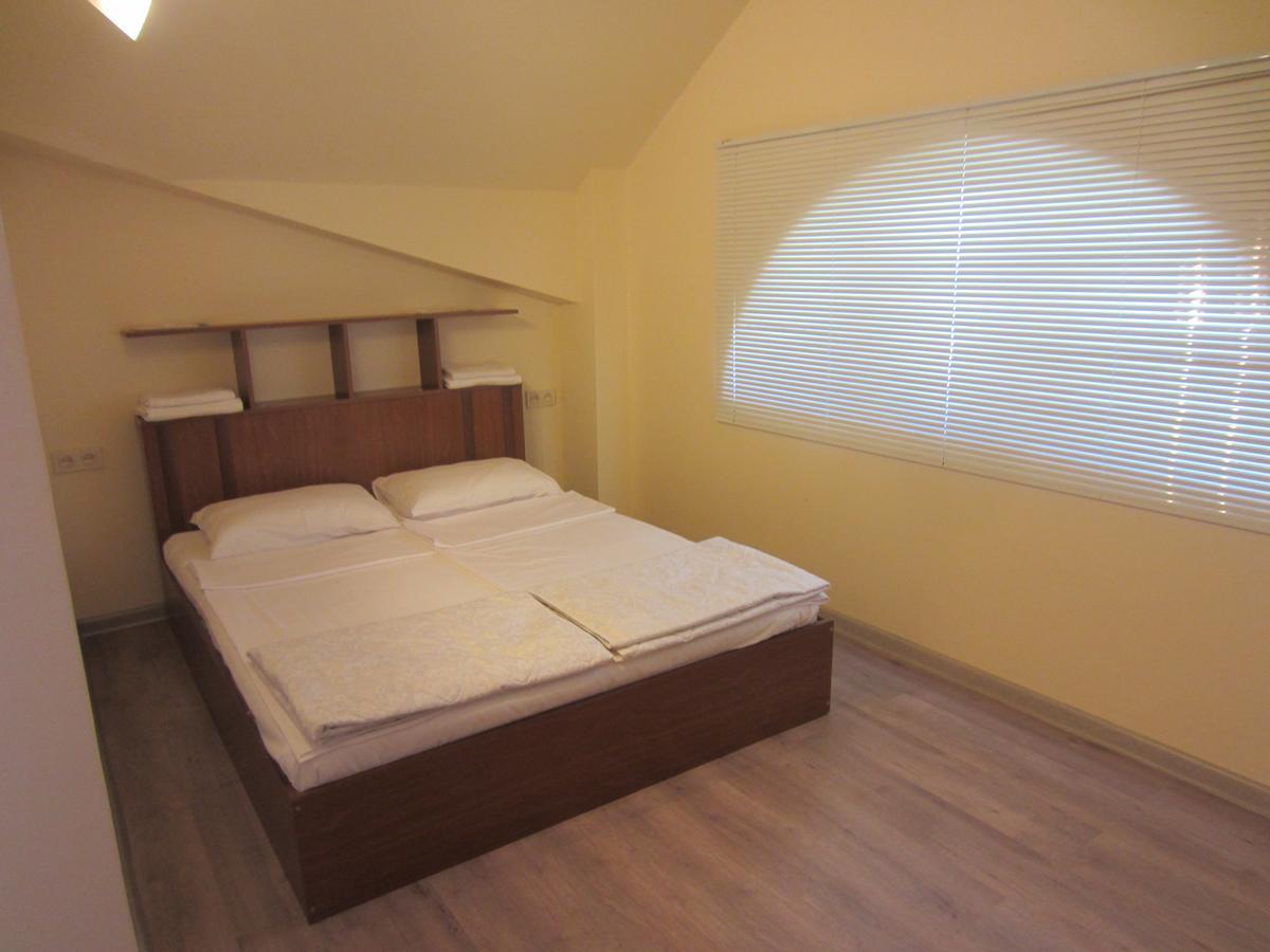The Rooms Hostel Γιερεβάν Εξωτερικό φωτογραφία